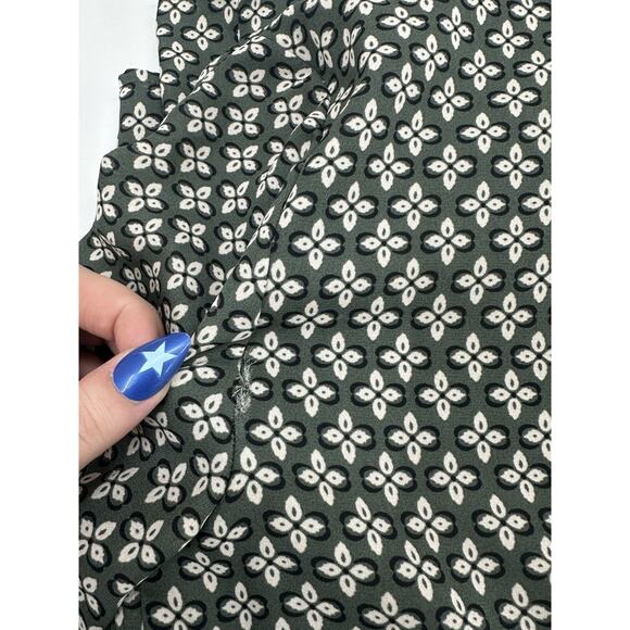 Charlotte Russe Womens Romper Size Small Green Long Sleeve CrissCross Chest - Picture 14 of 15